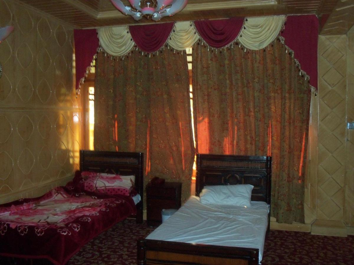 Manila Huts Hotell Naran Exteriör bild